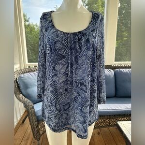 Chicos size (2) Large snakeskin blue print blouse sheer sleeves lined